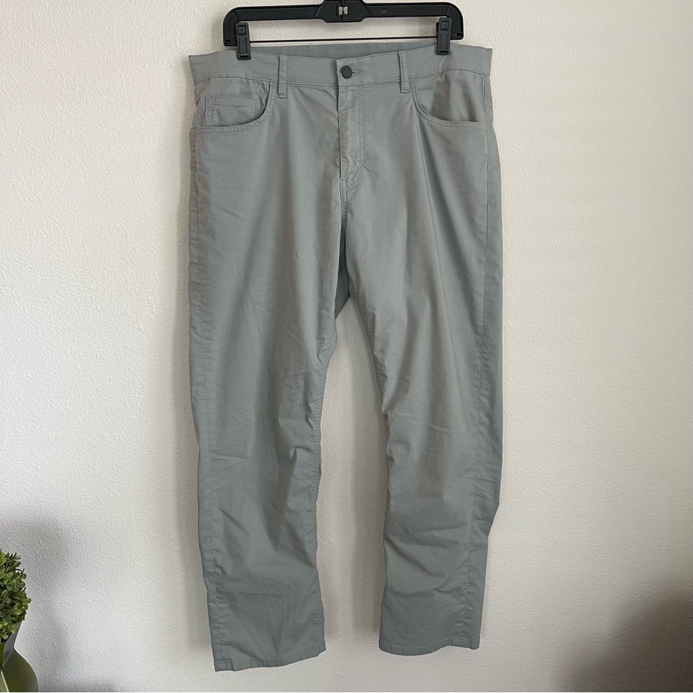 Faherty Stretch Zip Pockets Movement 5 Pocket Pants
